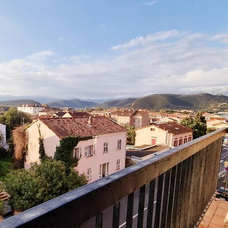 Bel Appartement Centre Ville 3 Chambres Saint-Florent  Exteriör bild