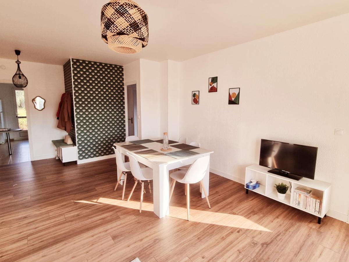 Bel Appartement Centre Ville 3 Chambres Saint-Florent  Exteriör bild
